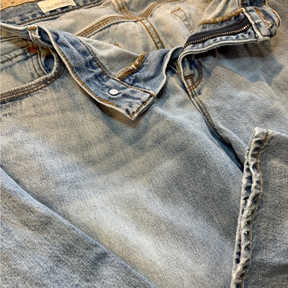 GAP Light Blue Boyfriend Jeans - Picture 2 of 6